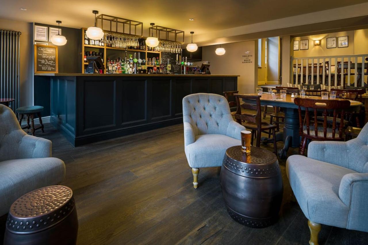 Seven Stars Penryn Hotel Exterior photo