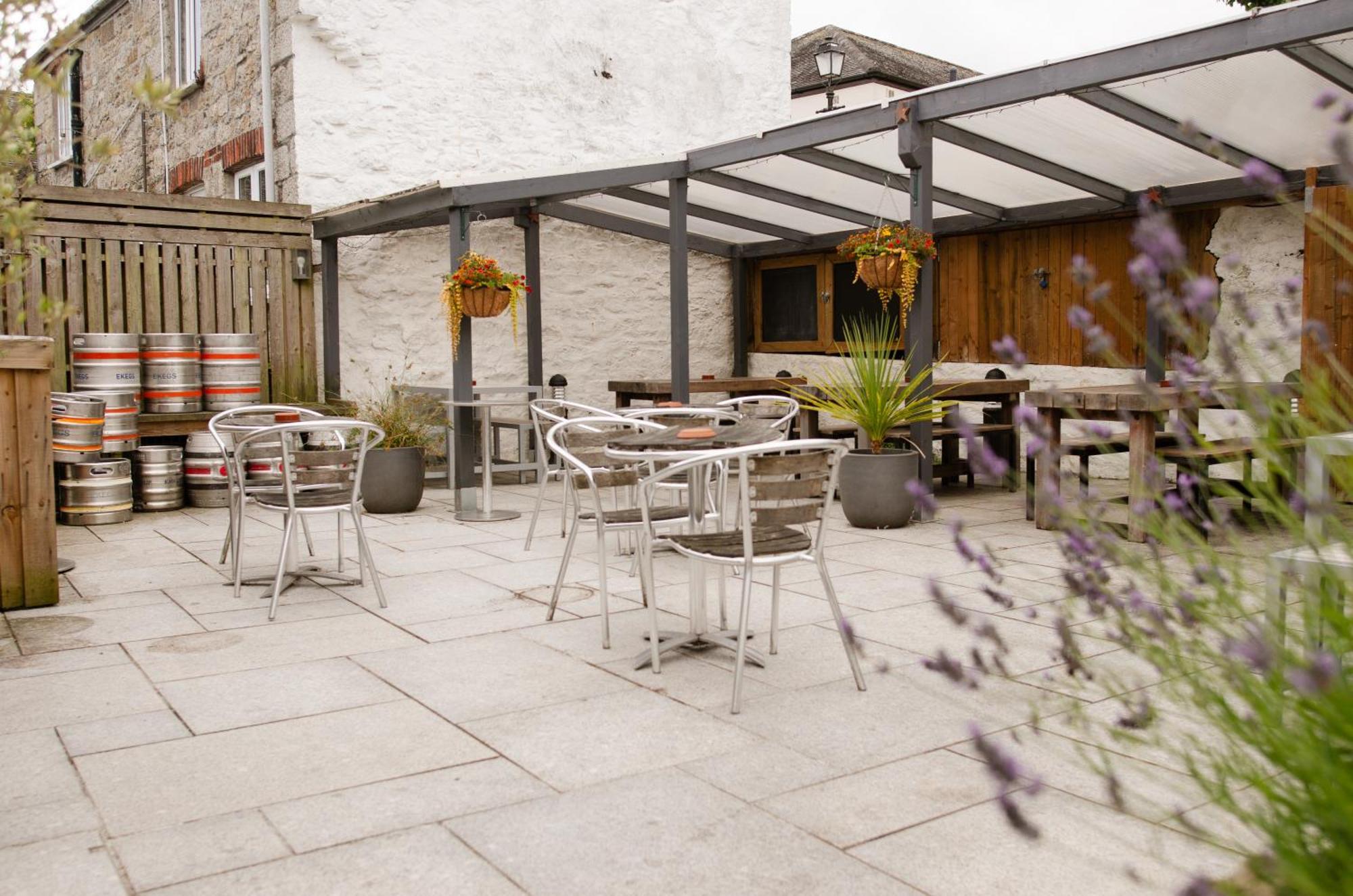 Seven Stars Penryn Hotel Exterior photo