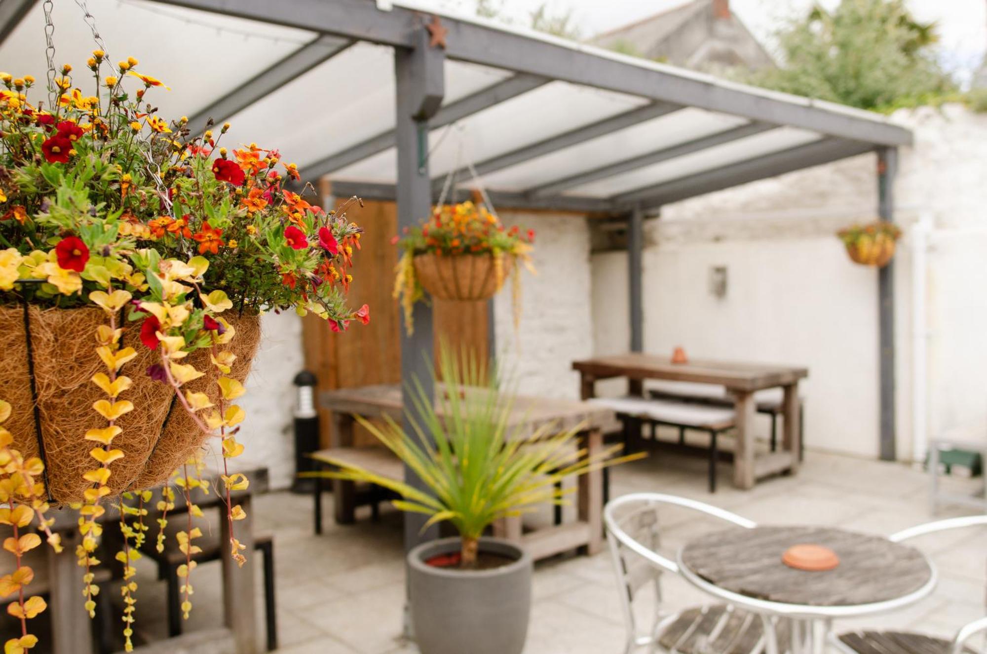 Seven Stars Penryn Hotel Exterior photo